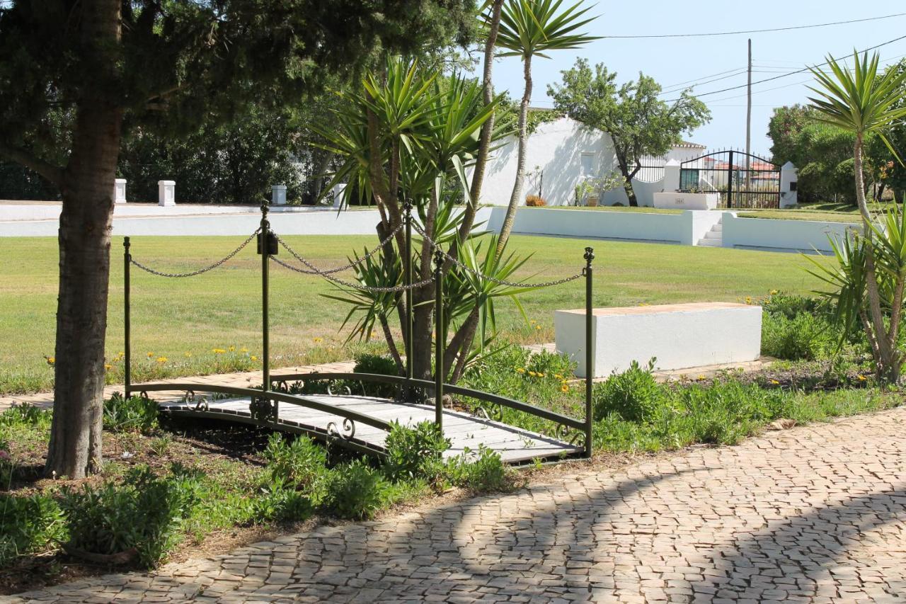 Casa Beachcomber Le Jardin Des Arts Lagos Bagian luar foto