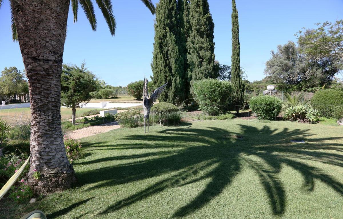 Casa Beachcomber Le Jardin Des Arts Lagos Bagian luar foto
