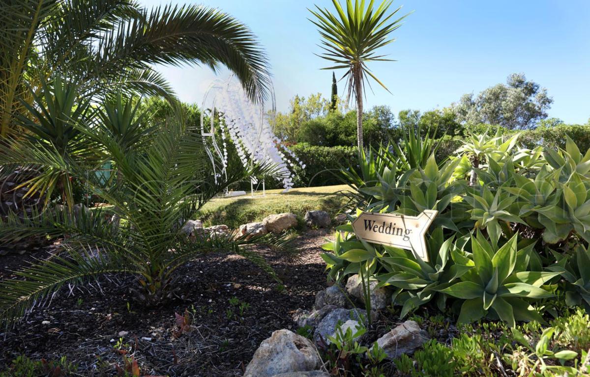 Casa Beachcomber Le Jardin Des Arts Lagos Bagian luar foto