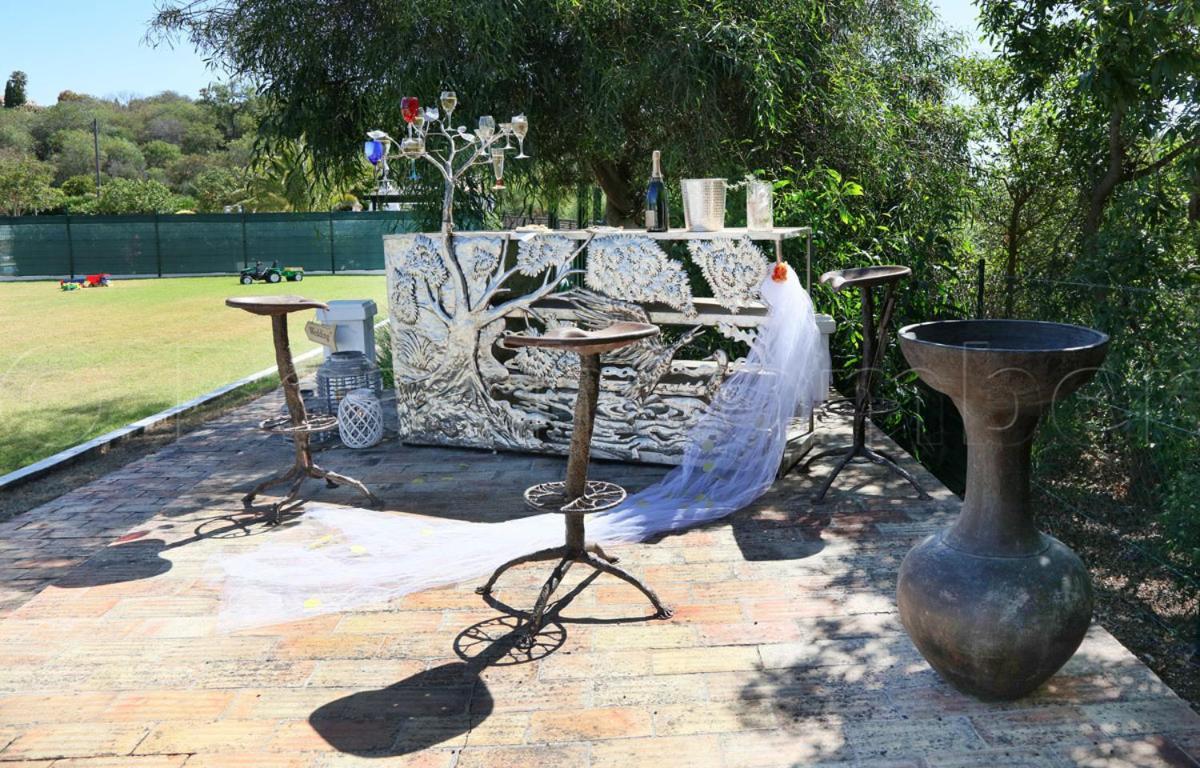 Casa Beachcomber Le Jardin Des Arts Lagos Bagian luar foto
