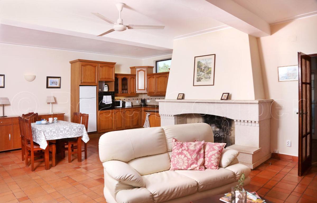 Casa Beachcomber Le Jardin Des Arts Lagos Bagian luar foto