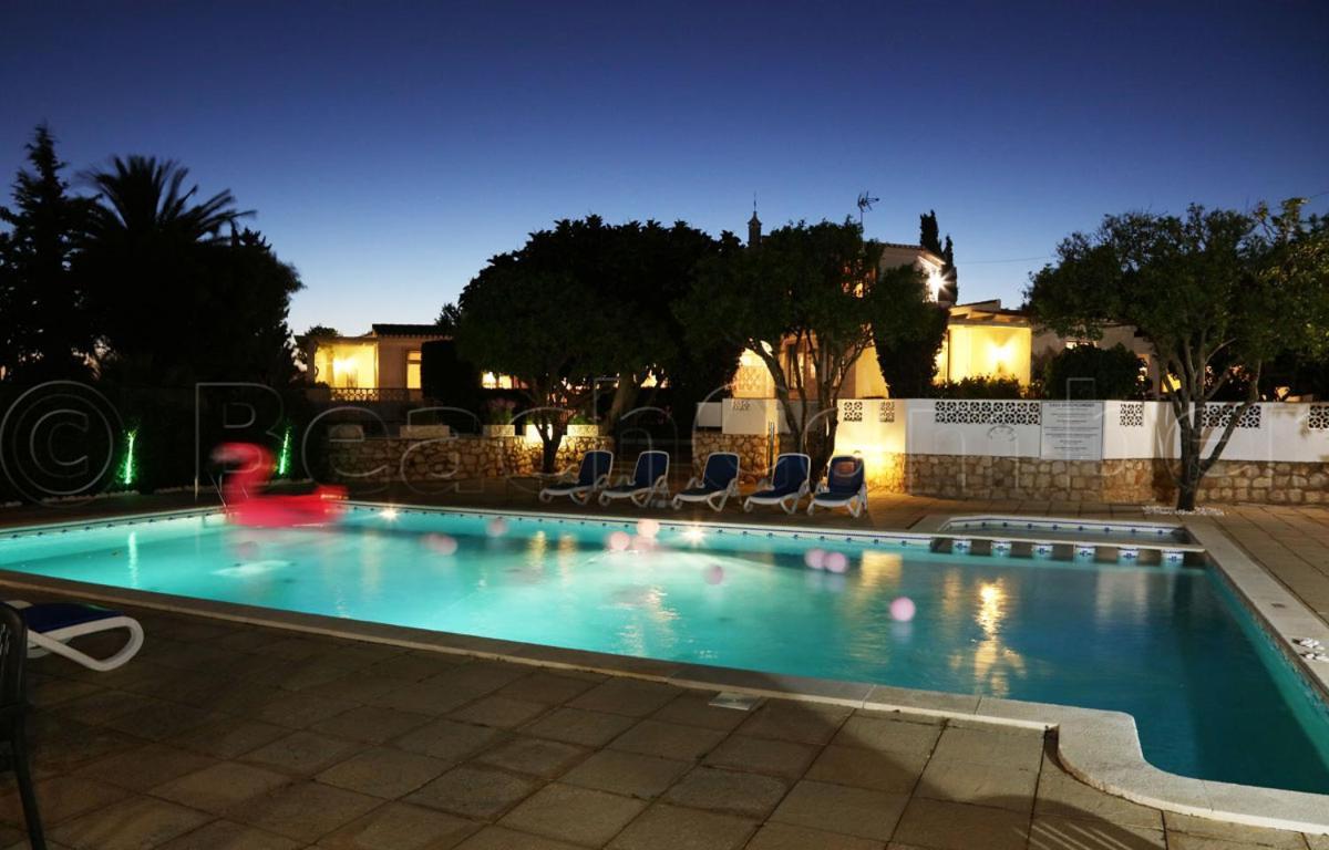Casa Beachcomber Le Jardin Des Arts Lagos Bagian luar foto